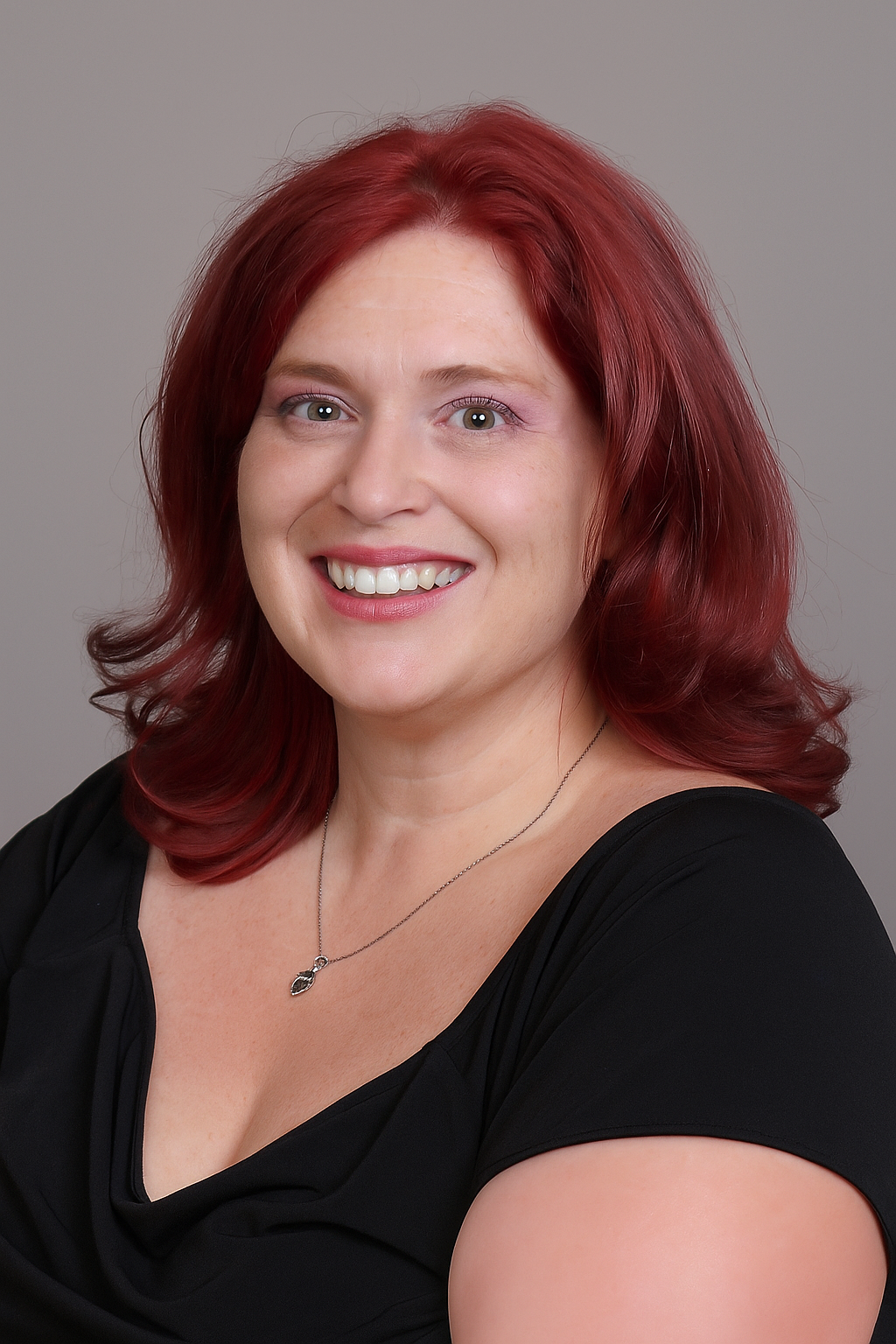 Chelsea Headshot